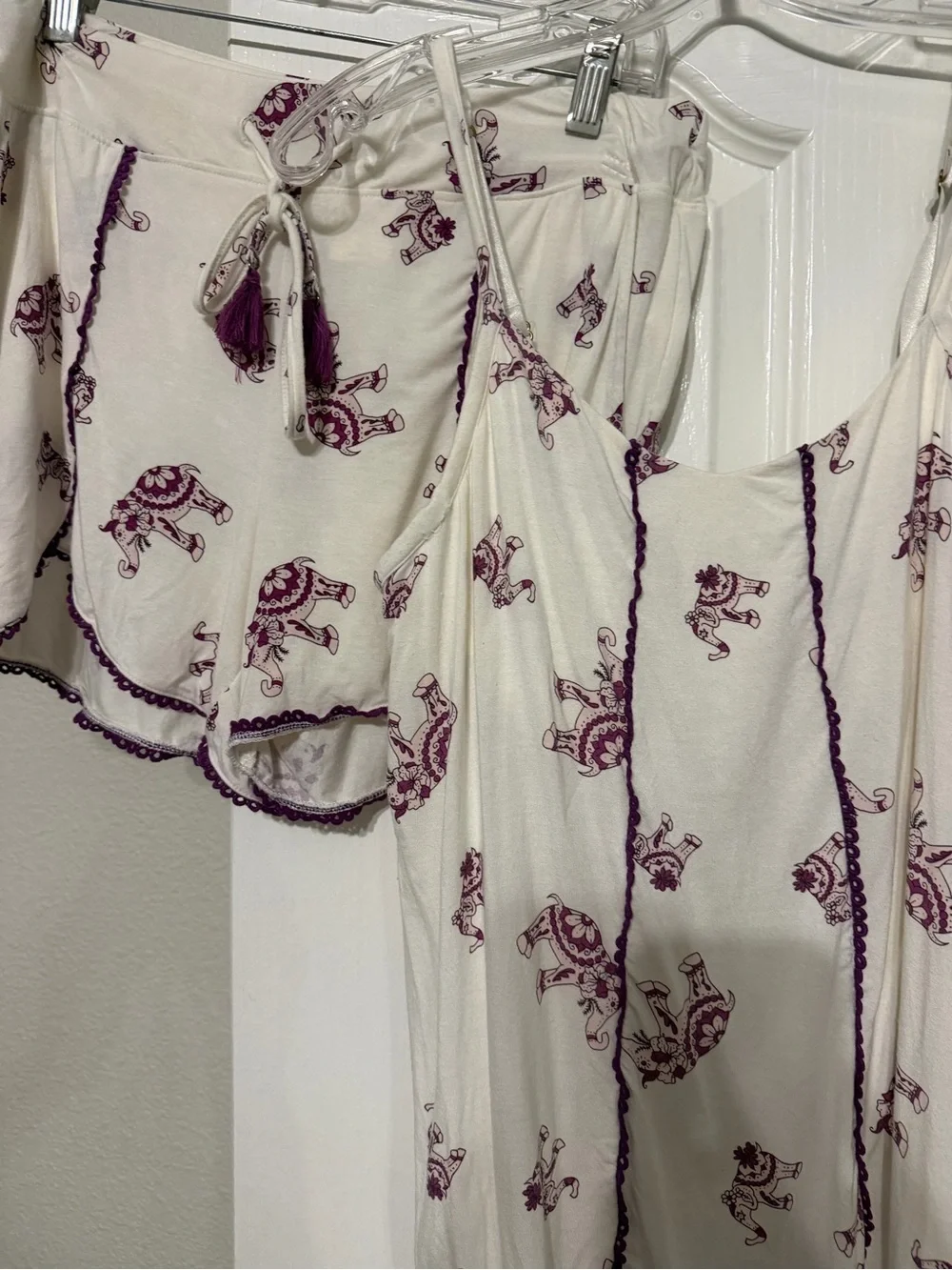 Soma Cool Nights Women's Cream and Plum Elephant Print Sleepwear Set small